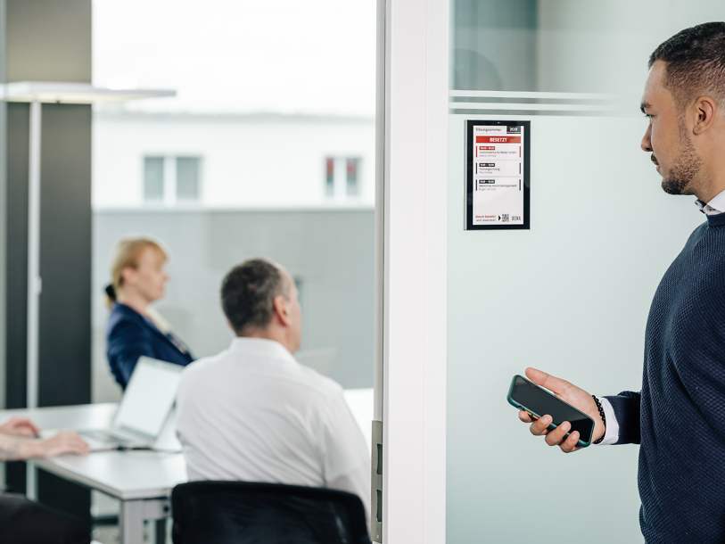 BX:WORKPLACE Raum Management Sitzungszimmer